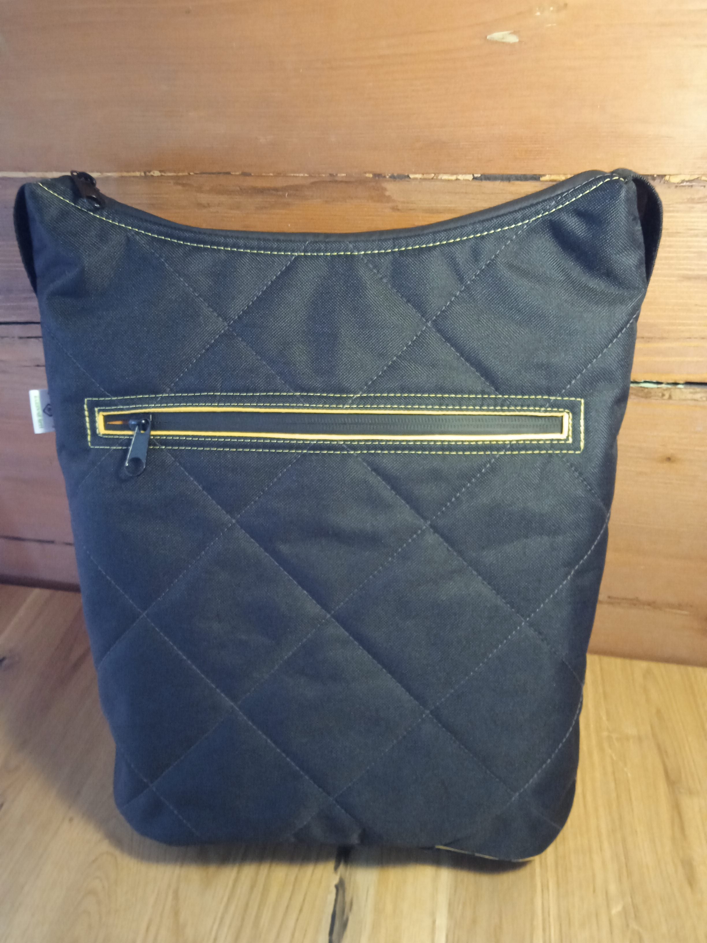 KABELKA ,, HRDÁ KLEOPATRA"