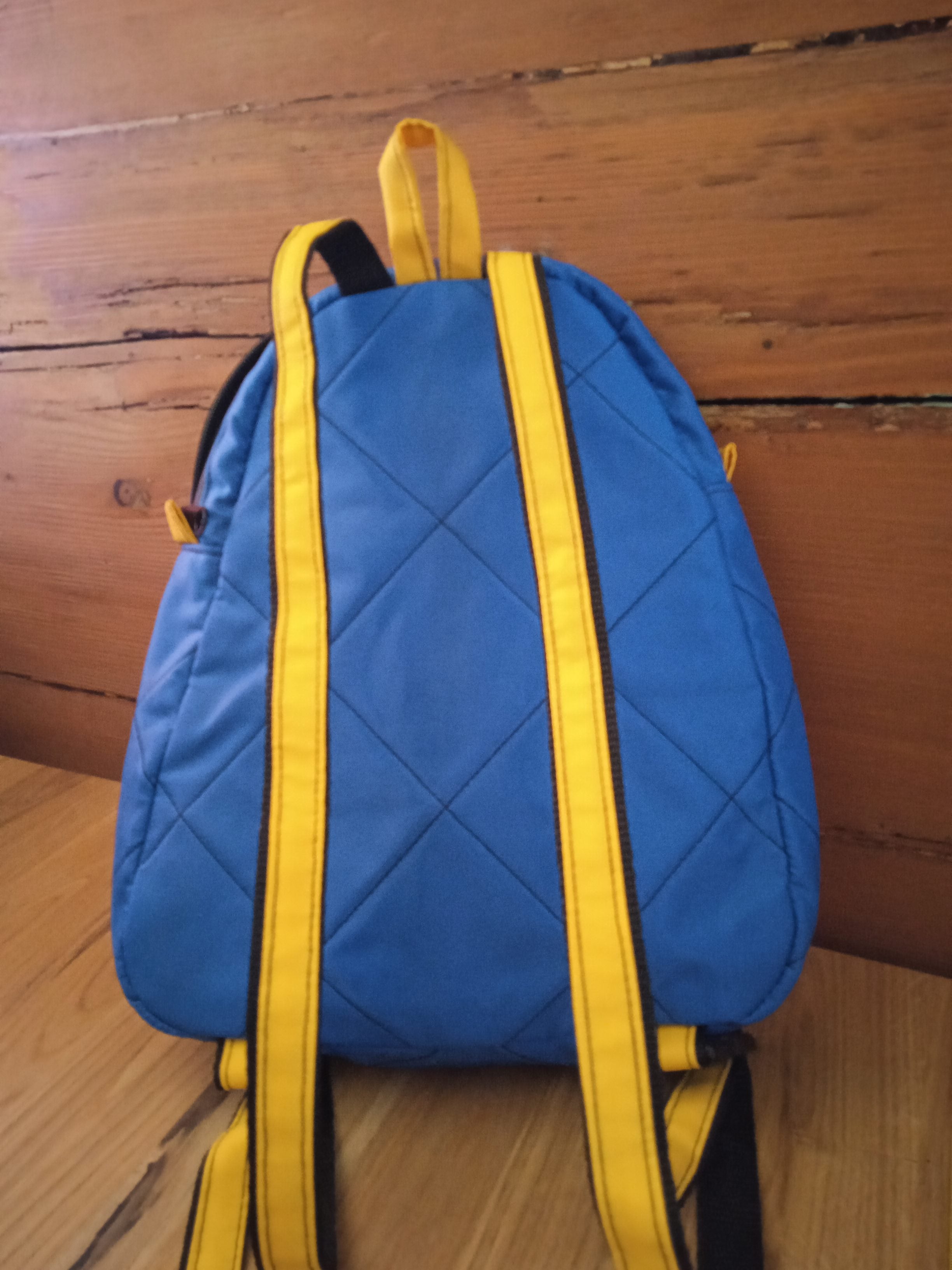 DĚTSKÝ BATŮŽEK ,,žlutý školní autobus"