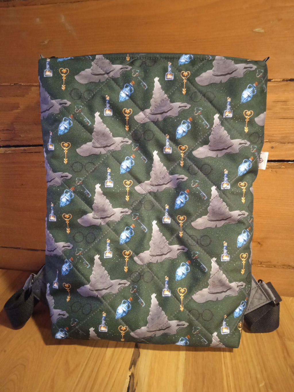 BATOH ,,MOUDRÝ KLOBOUK HARRY POTTER"