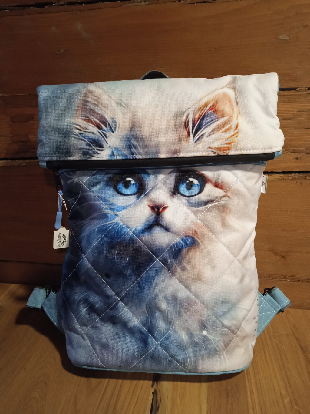 BATOH PŘEKLÁPĚCÍ ,,MODRÁ KOČKA"