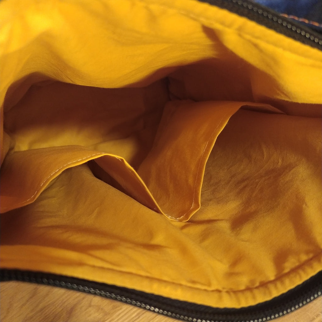 KABELKA ,,ZLATÝ MÁK NA ČERNÉ" zpevněné kulaté dno