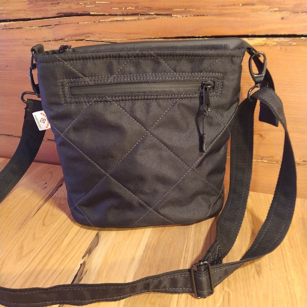 CROSSBODY KABELKA ,,KVĚTY ŠEDÉ A ZLATÉ NA ČERNÉ"